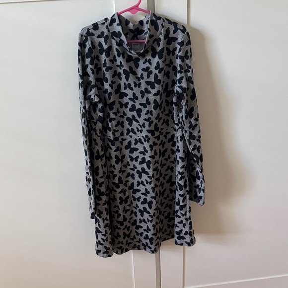 Stylish Black and Gray Patterned Dress - Picture 1 of 3